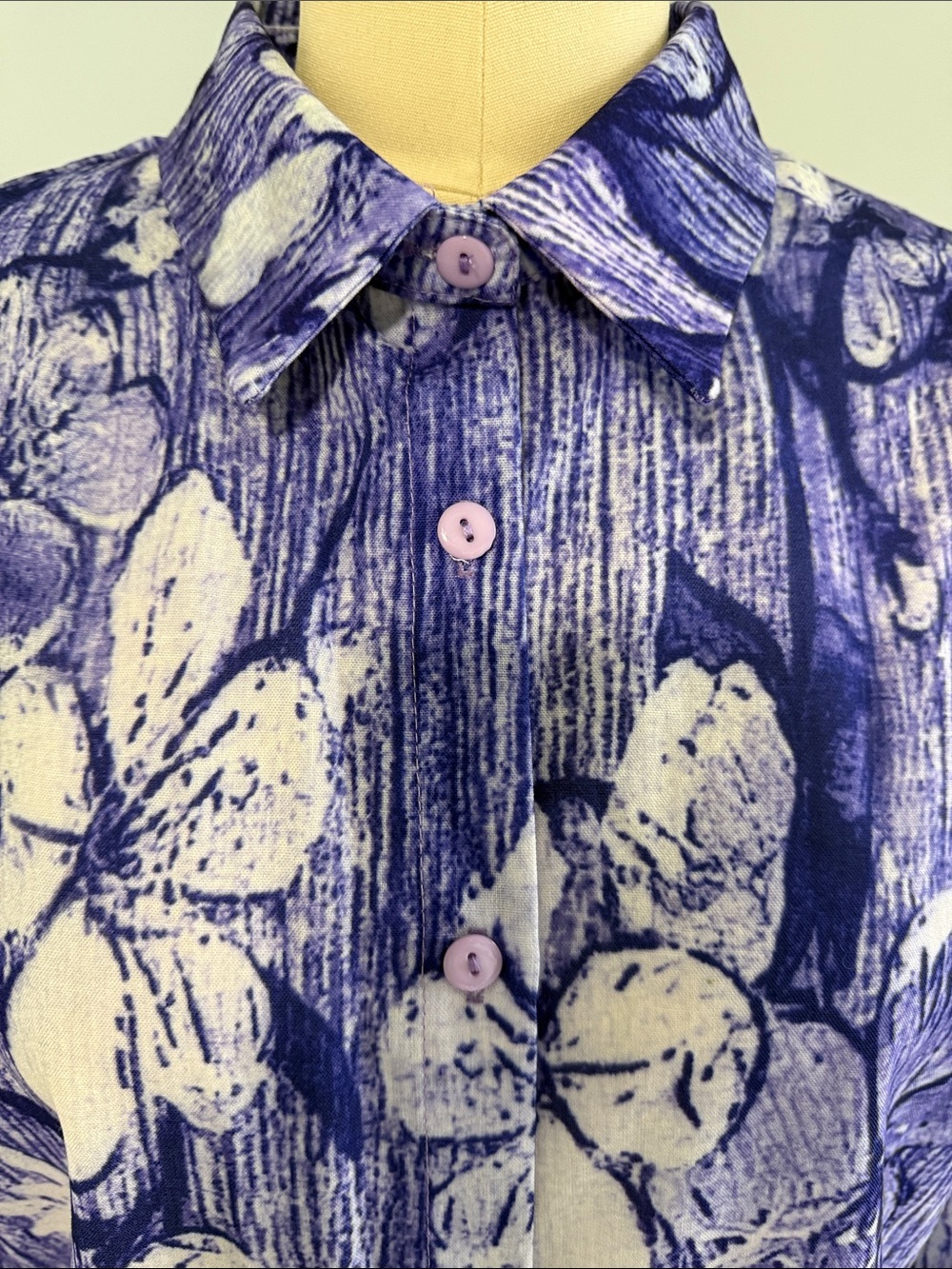 Women’s Purple Floral Button-Down shirt SZM - Picture 3 of 15